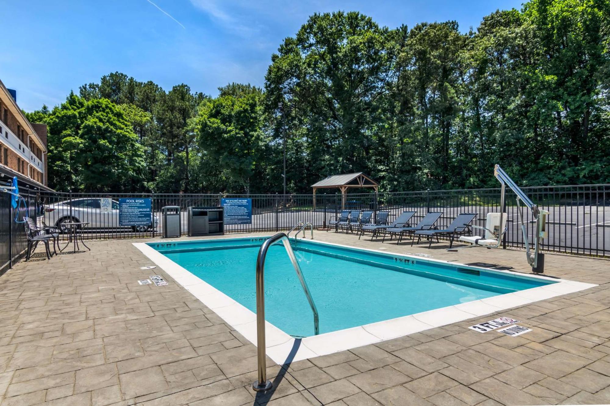 Best Western Atlanta-Marietta Ballpark Hotel Waterford Eksteriør billede